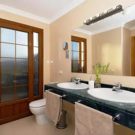 فيلة Girasol With Hot Tub *